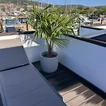 Floating House - Marina Pearl 아파트 포르토로즈