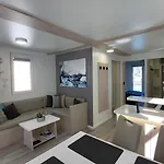 Floating House - Marina Pearl *