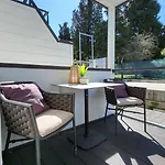 Floating House - Marina Pearl *