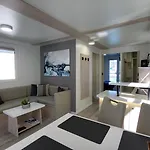 아파트 Floating House - Marina Pearl 포르토로즈