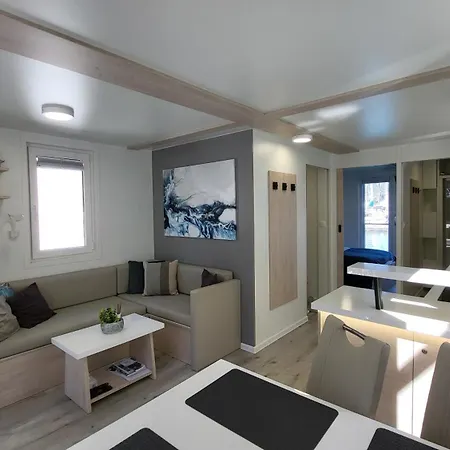 Floating House - Marina Pearl *