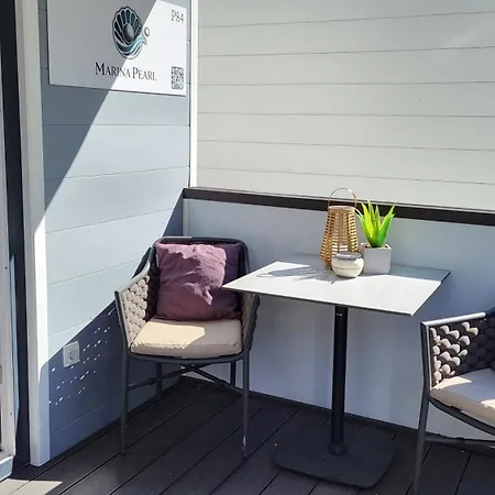 Floating House - Marina Pearl Apartment