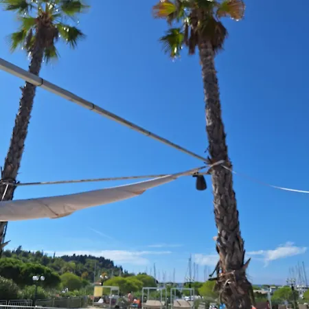 Floating House - Marina Pearl Apartment