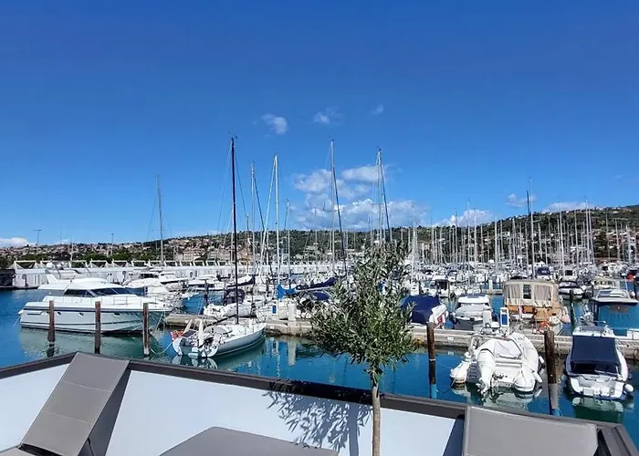 Daire Floating House - Marina Pearl