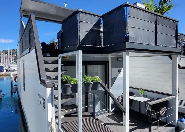 Daire Floating House - Marina Pearl